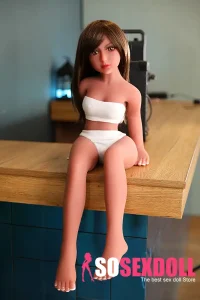 Pequeña muñeca sexual barata TPE Tiny Love Doll