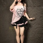 Niedliche, verspielte Schulmädchen-Straßen-Sex-Puppe aus Silikon