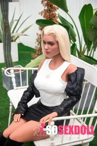 163cm 5ft4 Streetwear Chic Sex Dolls Modern Urban Look Sex Dolls In Stock (EU Only)