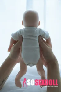40cm Lifelike Silicone Newborn Cute Reborn Baby Doll for Emotional Bonding