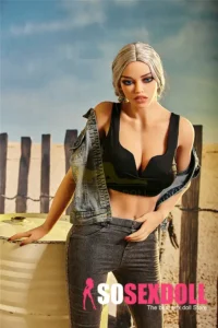 Slim Athletic Confident Sexy Outdoor Sex Doll