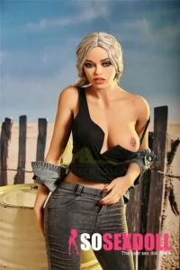 Slim Athletic Confident Sexy Outdoor Sex Doll