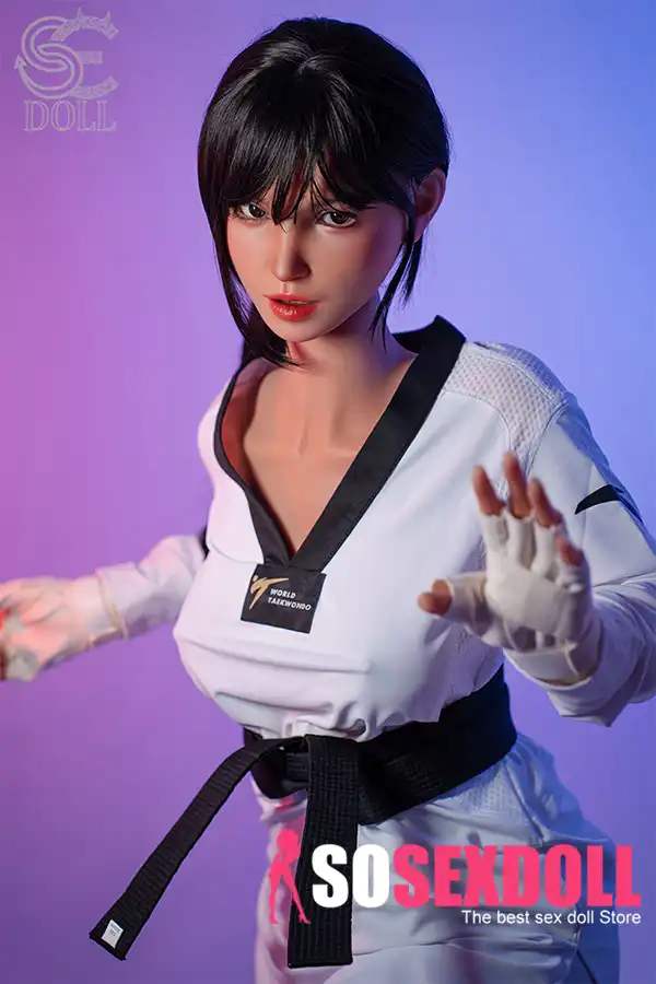 ตุ๊กตาเซ็กส์ซิลิโคนสำหรับนักกีฬา 160 ซม. 5 ฟุต 3 นิ้ว คัพ C