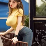 Стройная милая девушка для повседневной жизни, уличная секс-кукла